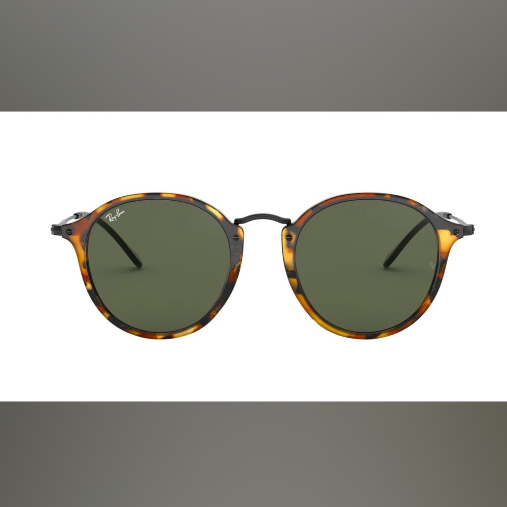 Ray-Ban round fleck sunglasses